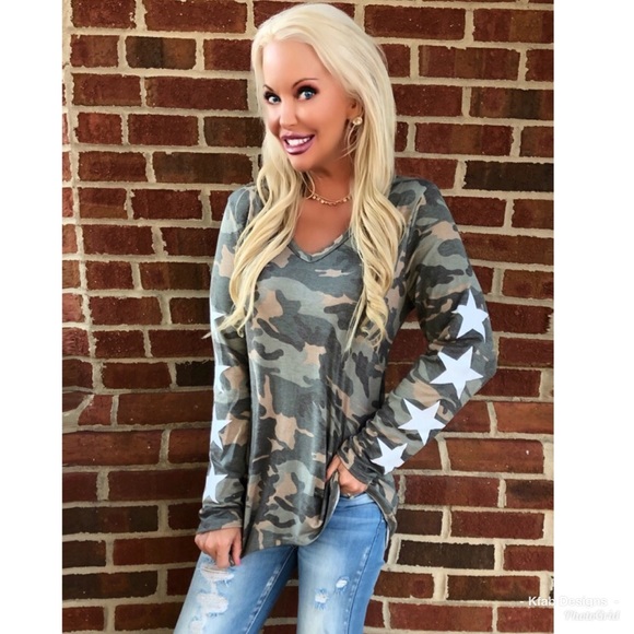 🛍 LAST 1! Camo Star ⭐️ Print U Neck Top! - Picture 8 of 8